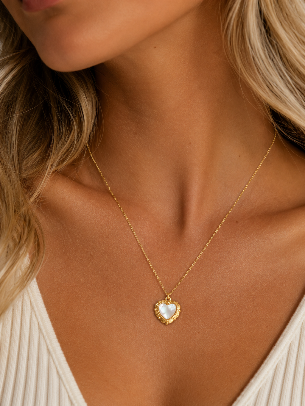 18k Gold Plating Love Light Shell Pendant Necklace